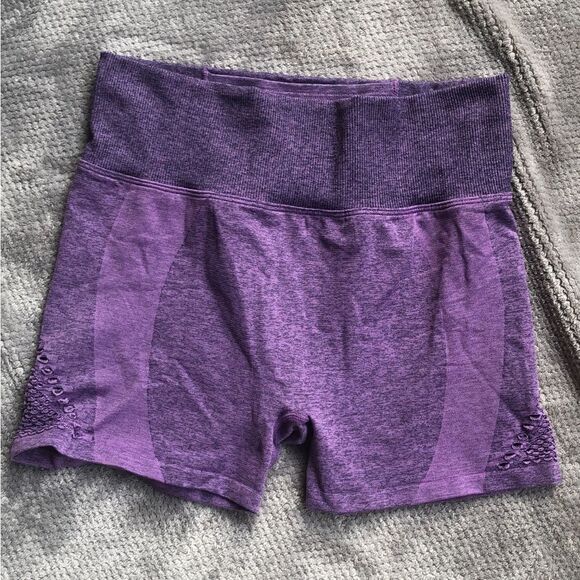 270. PINK Purple High-Waisted Seamless Shorts size small - Picture 1 of 2